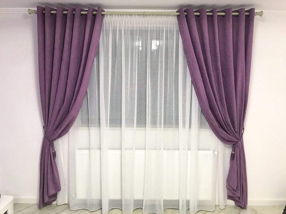 Draperie mov cu voal alb
